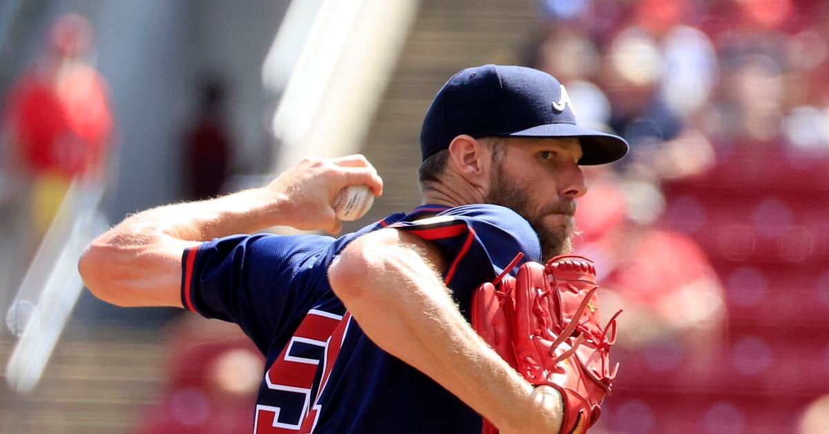 Atlanta Braves News: Chris Sale wins awards, Dodgers take control