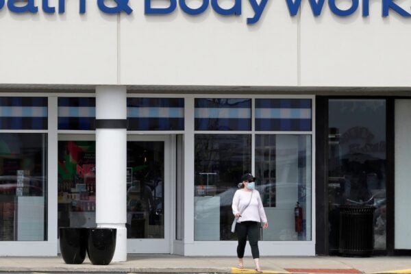 Bath & Body Works apologizes for candle packaging that sparked controversy