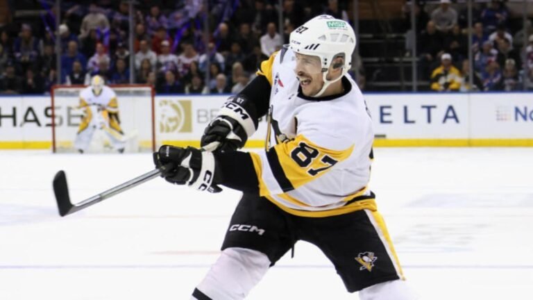 Bold 2024-25 NHL Predictions: Penguins trade Sidney Crosby, Filip Forsberg leads league in goals