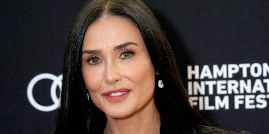 Demi Moore's gray denim skirt looks perfect for fall