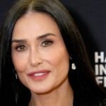 Demi Moore's gray denim skirt looks perfect for fall