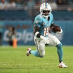 Dolphins star Tyreek Hill hints at a possible trade with the deadline looming