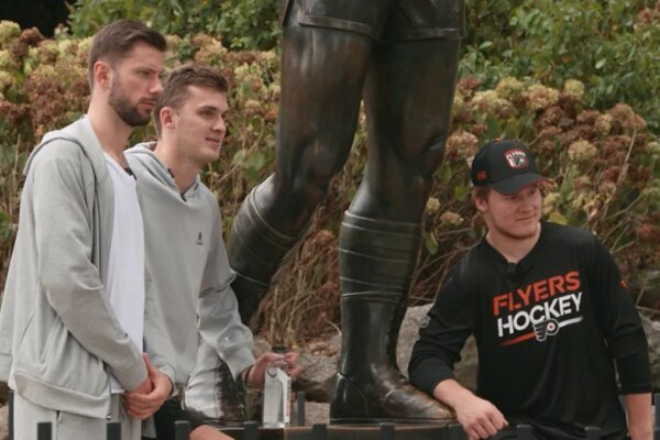 Flyers Matvei Mechkov, Igor Zamula and Ivan Fedotov visit Philly landmark - NBC Sports Philadelphia