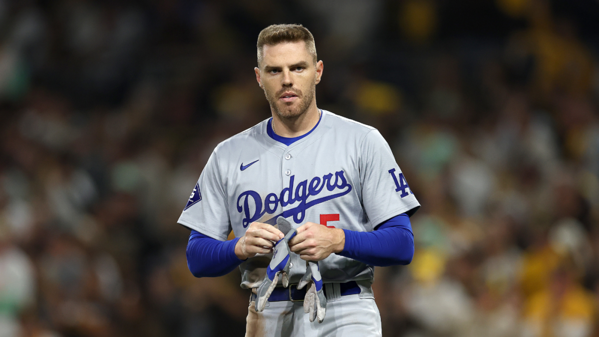 Freddie Freeman injury update: Dodgers first baseman scratched from NLDS Game 4 as ankle issue persists