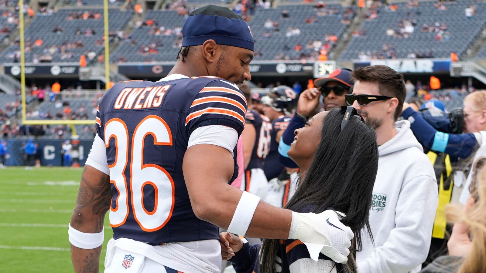 From Simone Biles in Paris to the Chicago Bears in London - Jonathan Owens continues his European journey at Tottenham | NFL News