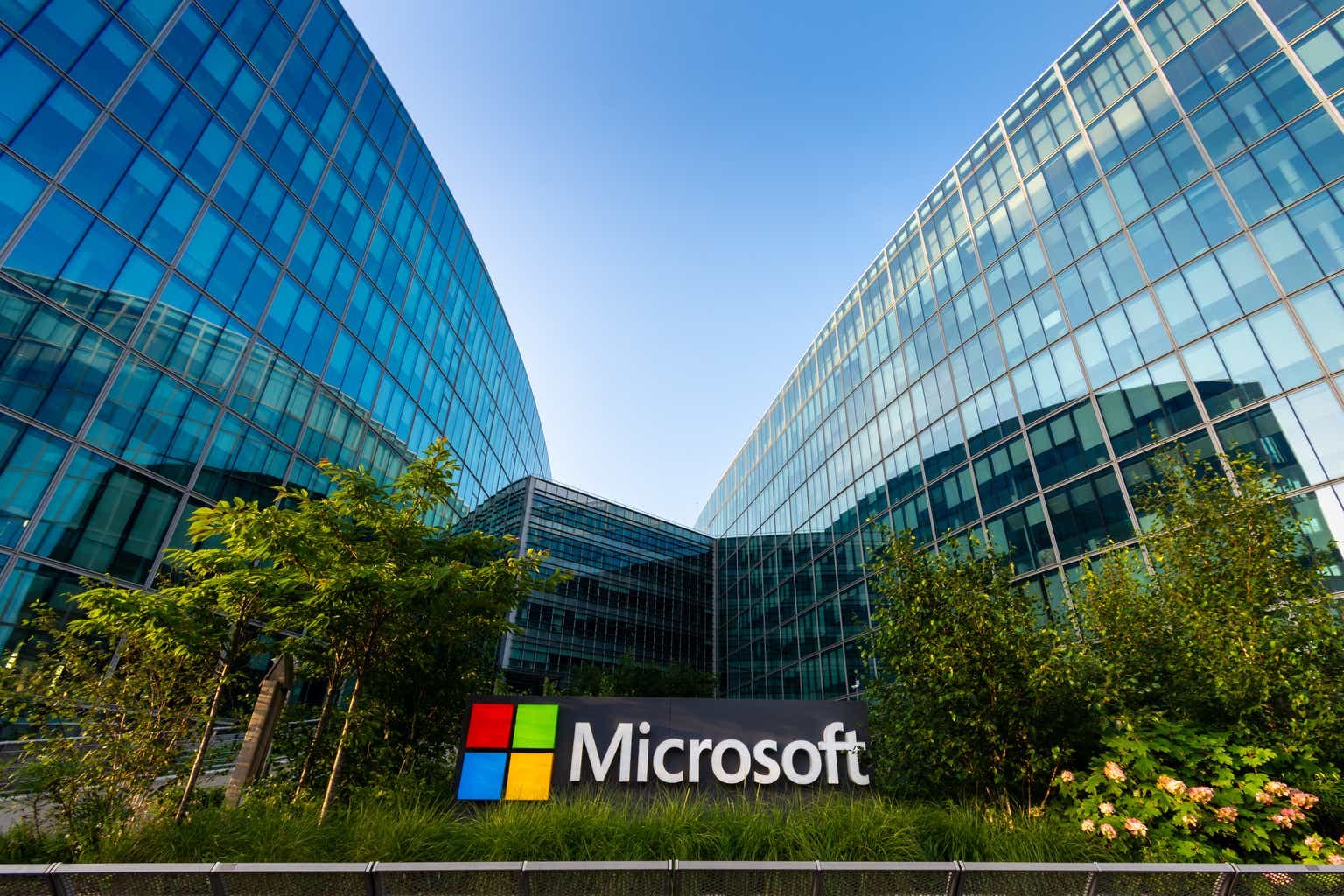 Microsoft: Great Buying Opportunity Ahead of Possible Transformation (NASDAQ:MSFT)