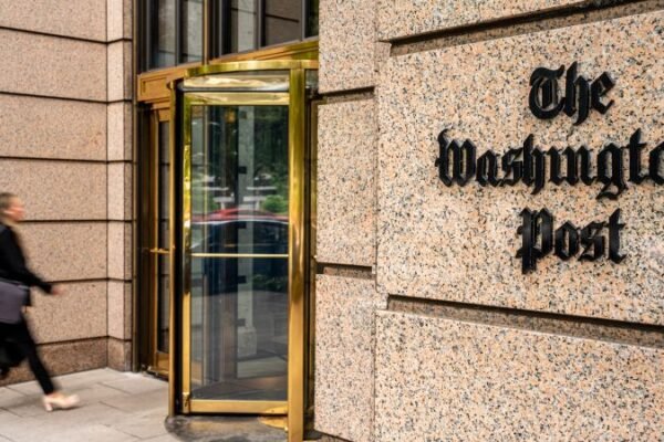 More than 250,000 Washington Post readers have canceled subscriptions in protest of disbelief.