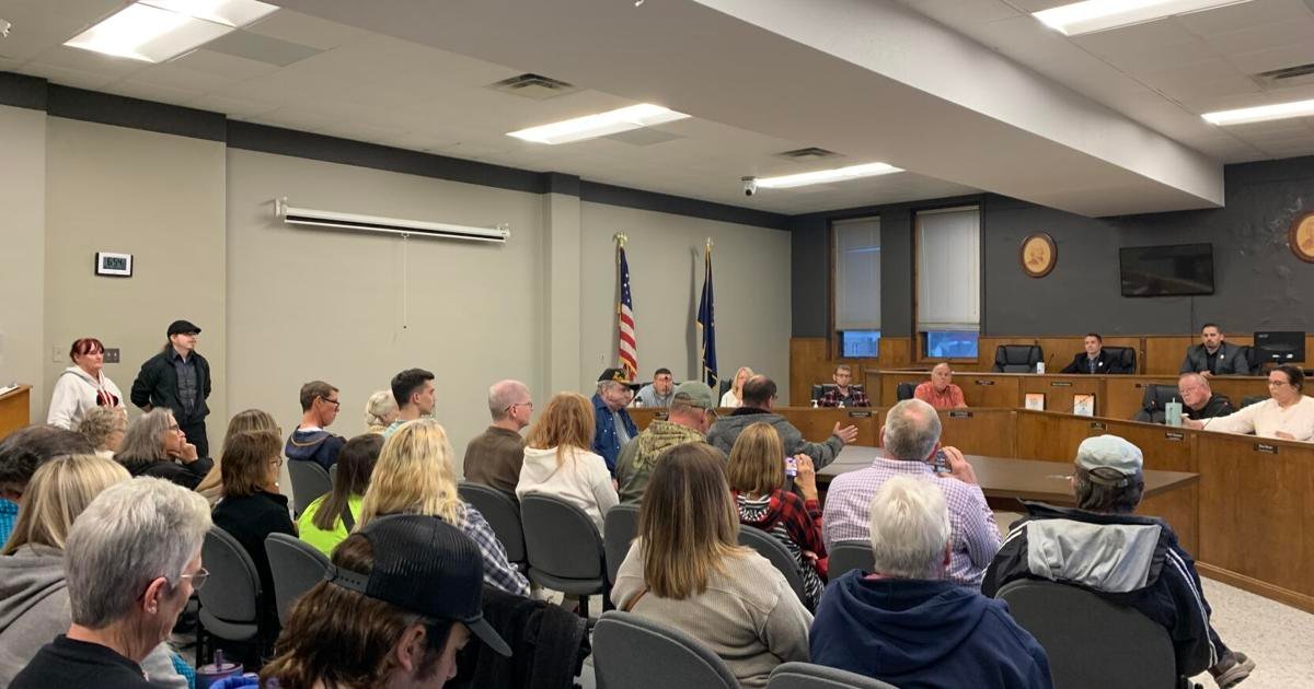 Residents raised concerns about the recent migration influx at a city council meeting on Monday news