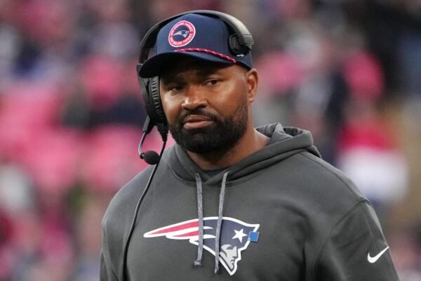 The Patriots' Jerrod Mayo had a blunt response to Bill Belichick's criticism