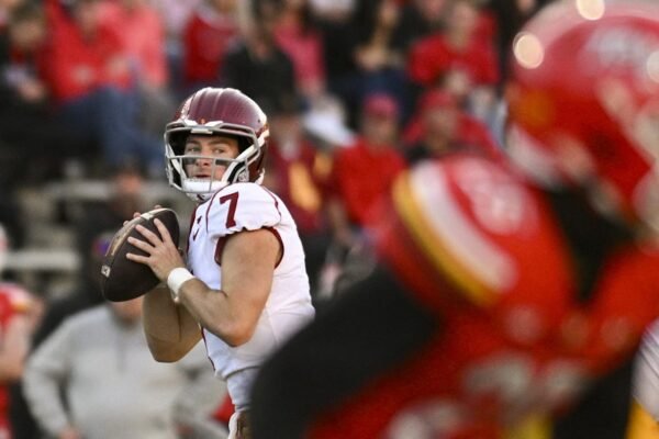 USC Trojans quarterback Miller Moss is not the problem with USC Football