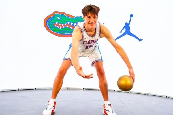 7-foot-9 redshirt freshman Olivier Riou plans to redshirt in the 2024-25 season.