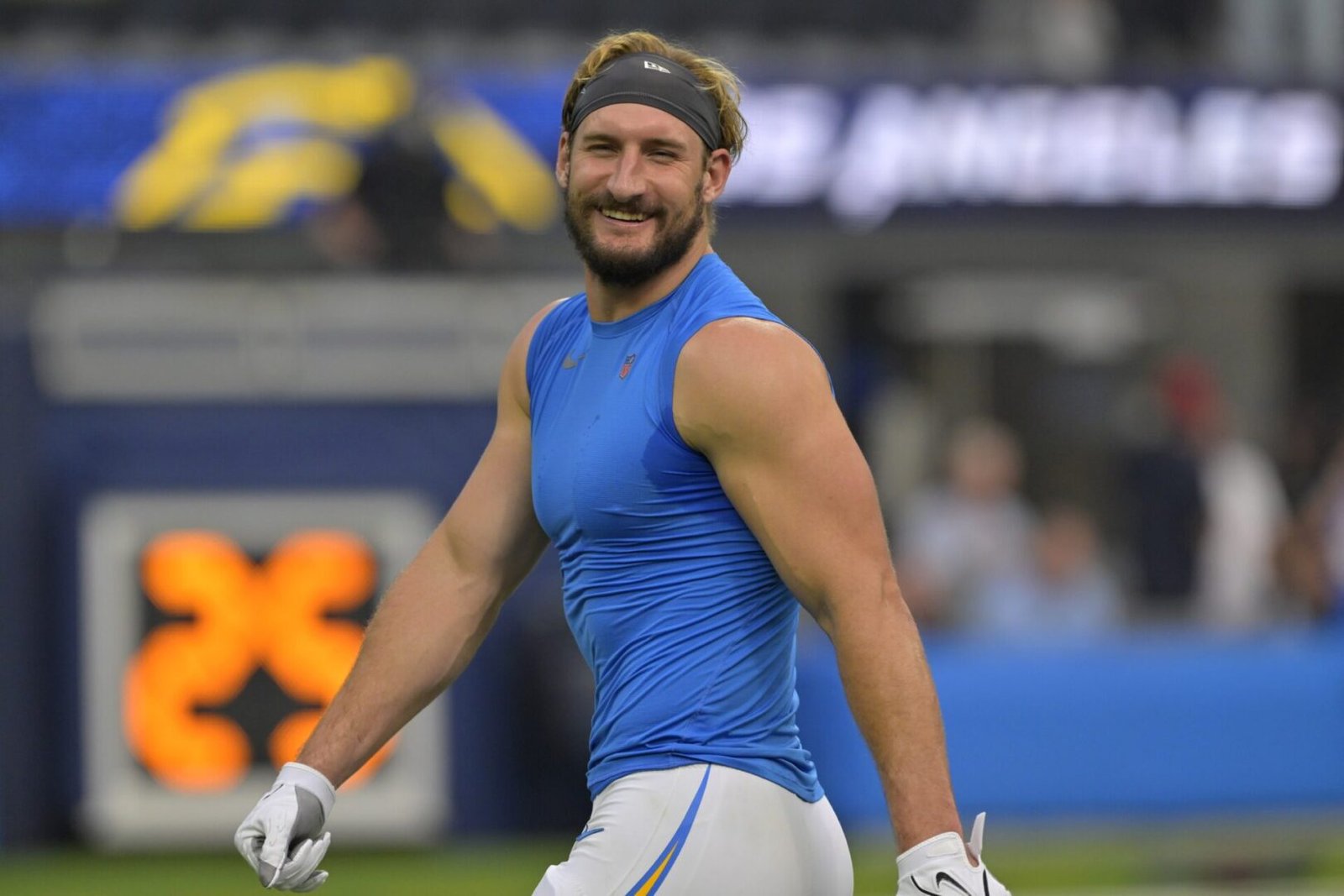 AFC Notes: Joey Bosa, Kareem Hunt, Broncos, Charge, Chiefs