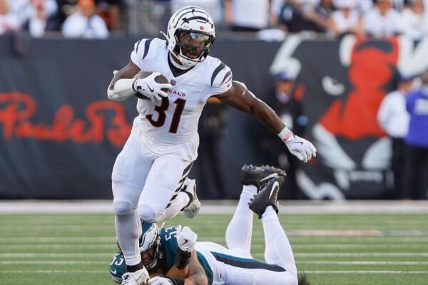 Bengals linebacker Zack Moss is on IR with a neck injury and will likely miss the season