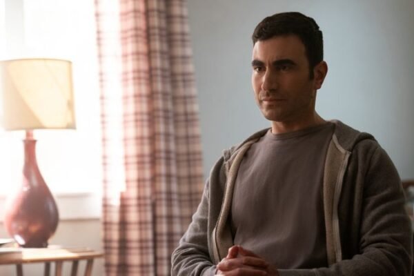 Brett Goldstein is nothing like Roy Kent in "Shrinking." One strong new episode shows why this was a good choice