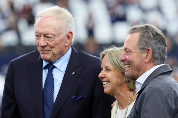 Did Jerry Jones gaslight the entire Cowboys fanbase?