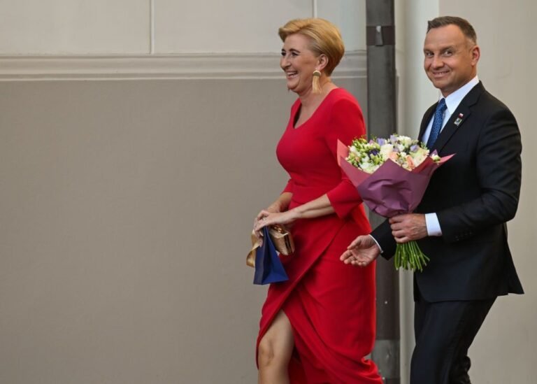 Emerytura pierwszej bloody. Podwyżka dala żony Andrzeja Dudy