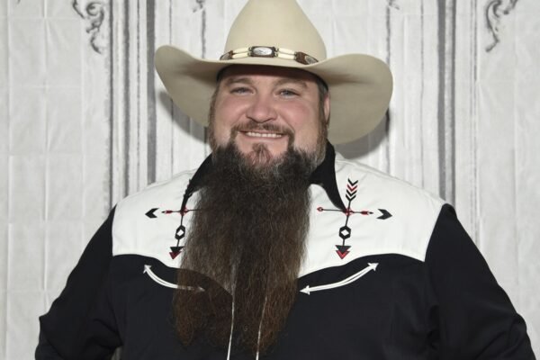 Sundance Head 'Voice' winner recovers after shooting