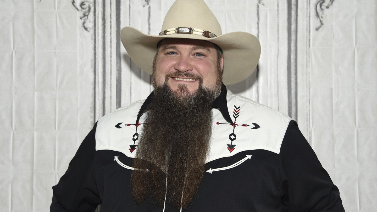 Sundance Head 'Voice' winner recovers after shooting