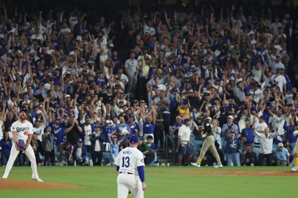 The Padres could lose one of their top free agent targets to the Dodgers